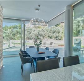 6 bedroom villa with pool and roof terrace, Sveti Staffan, sleeps 12